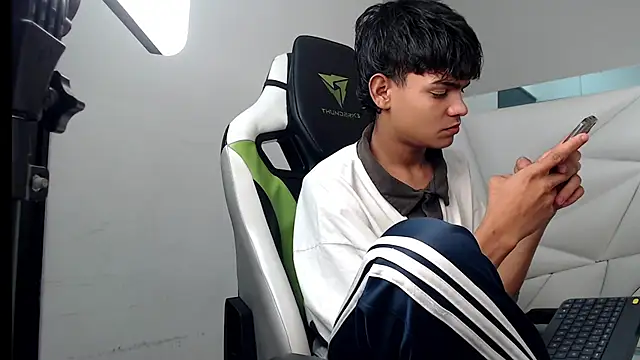 Lil babyyy  online show from December 23, 3:48 am