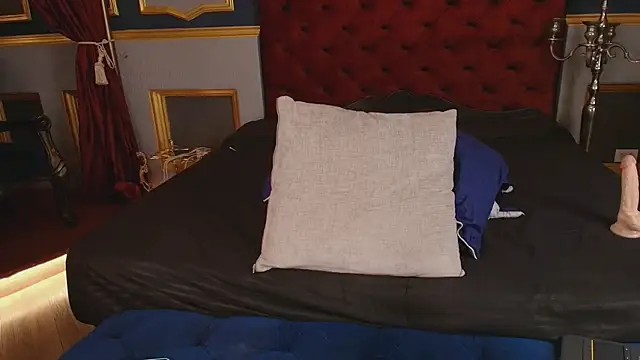 isaac grimm online show from December 20, 4:08 am