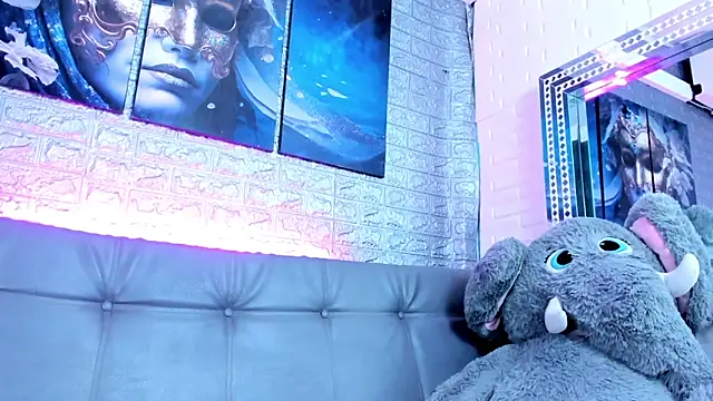 StormLuxX online show from February 17, 7:24 pm