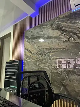 JosstinMills online show from January 14, 12:59 am