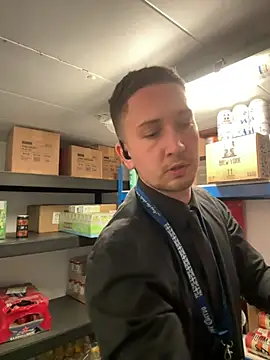 dirtyanal23 online show from March 29, 9:15 pm