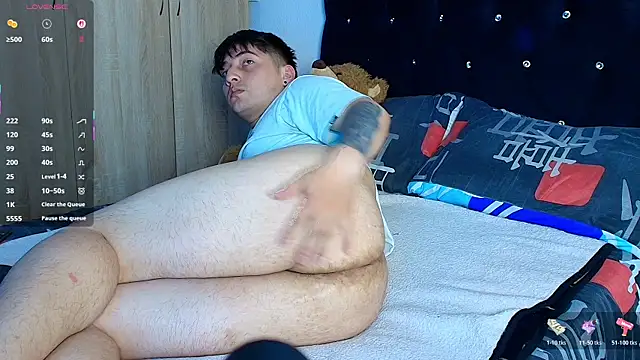 ethan  01 online show from January 8, 10:26 pm