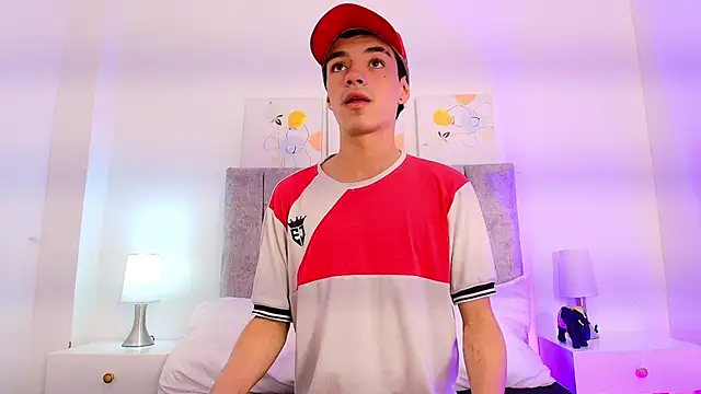 Kris Storm online show from January 8, 8:25 pm