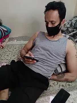 Crazysexycouple00 online show from February 26, 7:32 am