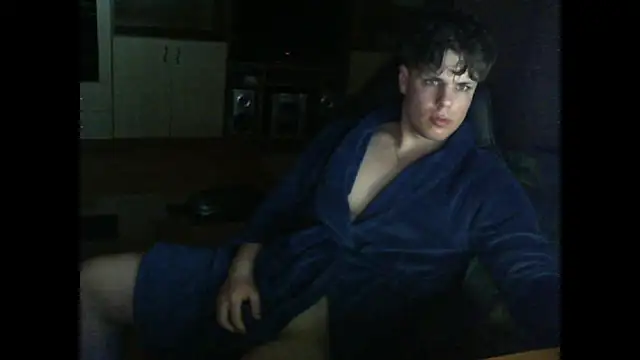 GymGuy0505 online show from March 9, 8:58 pm