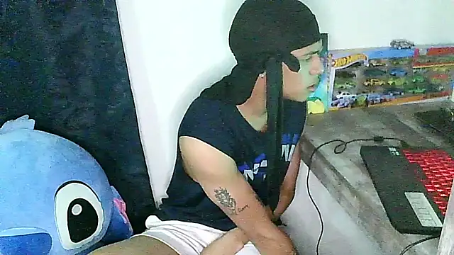 Glen connor 11 online show from December 23, 12:30 am