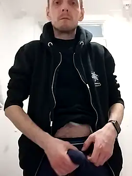 CrookedBunk3527 online show from January 6, 6:12 pm