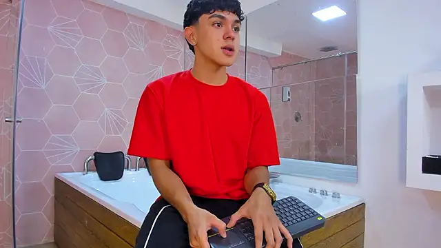  TaylorBlack online show from March 1, 11:43 am