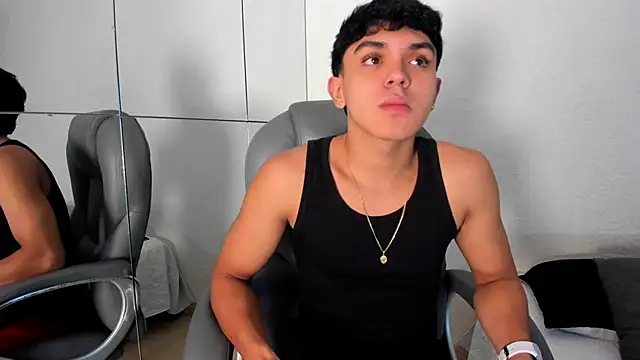  TaylorBlack online show from May 20, 11:39 am