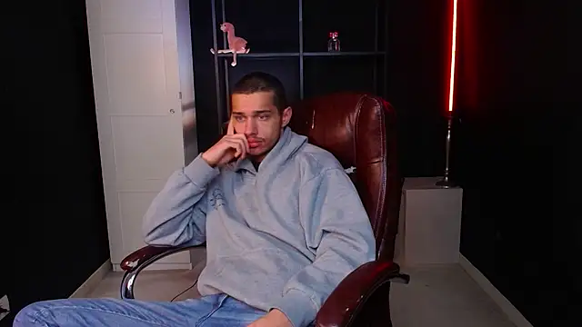 KaydenDrew online show from February 11, 8:30 am