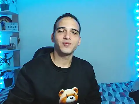 MaaX2330 online show from December 20, 2:07 am