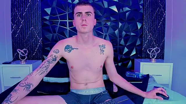 SpaceBoy1 online show from February 19, 10:06 pm