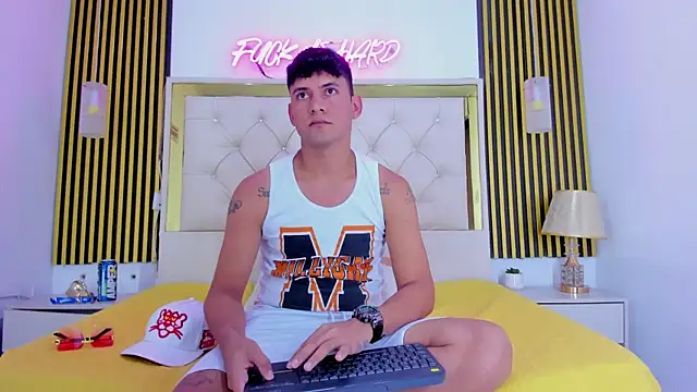 Sweet kevin1 online show from December 21, 6:10 am