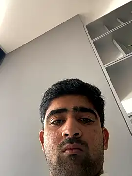 rajj3599 online show from January 6, 4:05 am