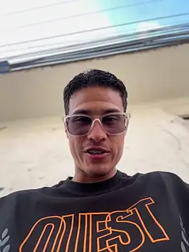 Latin Paisa Boy online show from March 14, 8:05 pm