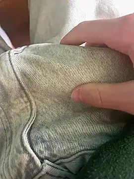 LittleGuy 2007 online show from March 31, 12:40 pm