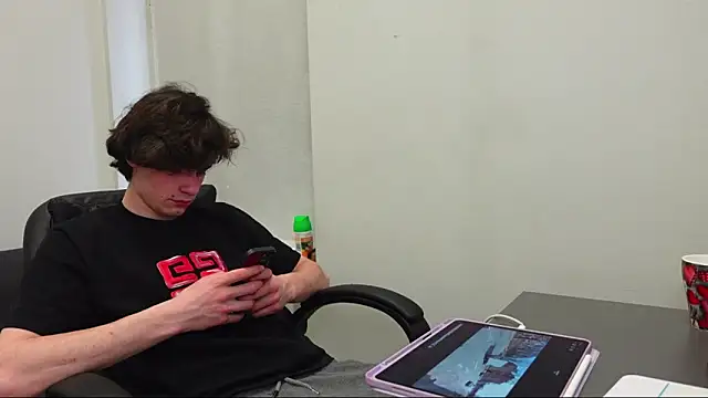 Daniel Shawnn online show from April 3, 2:14 pm