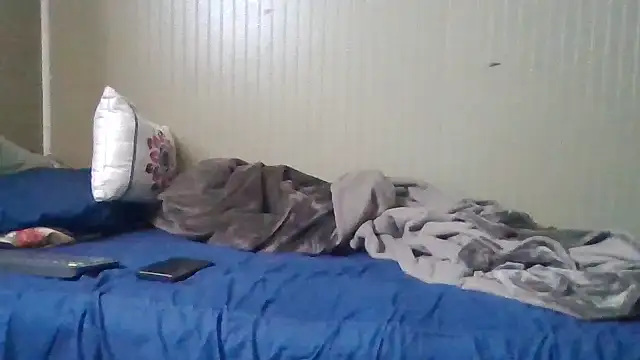 Quuwavve online show from March 25, 7:12 am