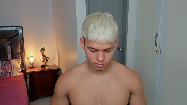 stefan leenox online show from February 27, 8:19 pm