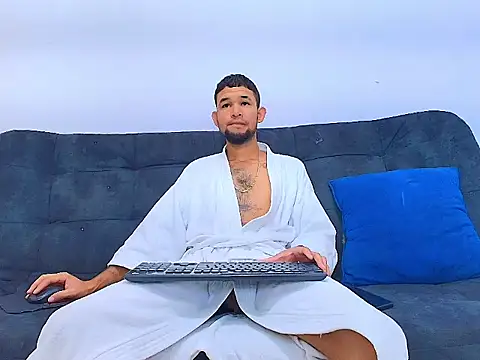 enyel 100 online show from April 22, 6:23 pm