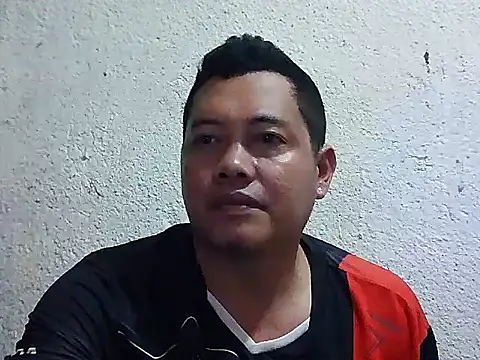 UrAsianGuy90 online show from January 6, 4:05 am