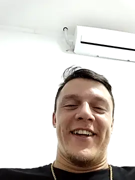 RAFAELQUINTEROSCAVALHEI online show from January 18, 6:04 am