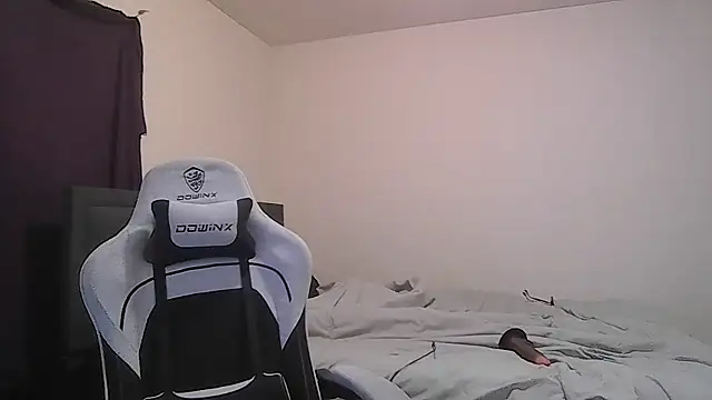 maxryderr online show from April 23, 2:38 am