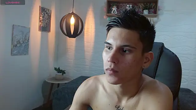 paullcb online show from February 21, 3:40 am