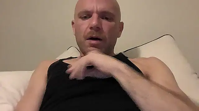 FrankieFuckMe online show from February 4, 6:41 am