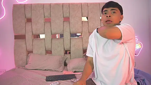 LiamJaxon online show from February 6, 3:58 am