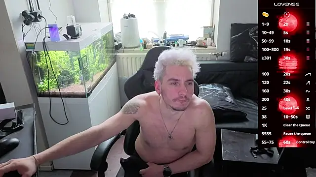 Rayzel White online show from March 27, 4:08 pm