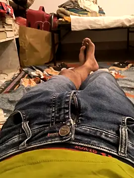 Hottlund6 online show from March 27, 5:03 pm