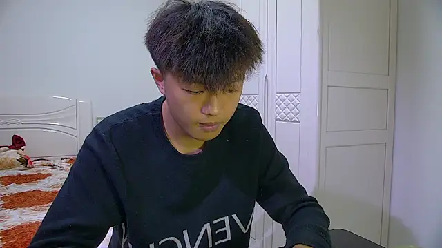 Chocolates-001 online show from January 16, 12:52 pm