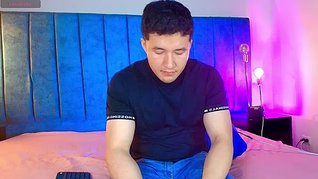 Alexander Connor online show from March 26, 12:42 pm