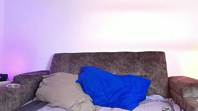 Alexander Connor online show from February 2, 12:13 pm