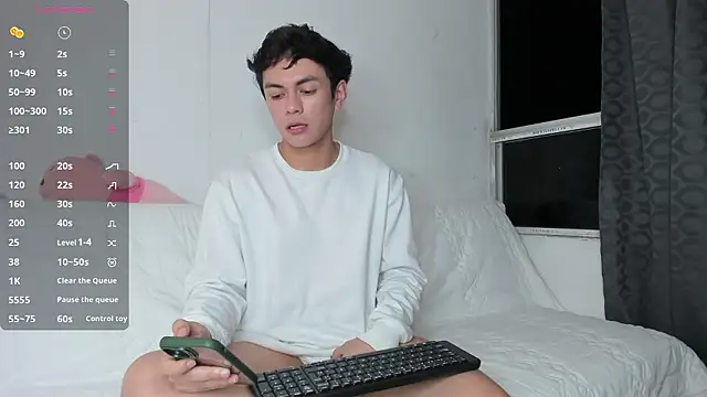 Caydensmit online show from February 3, 6:11 am