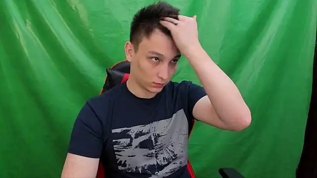 Justin time111 online show from April 14, 9:53 am