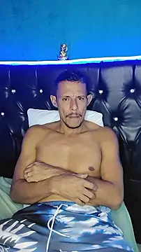 juanmaur22 online show from February 11, 10:59 pm