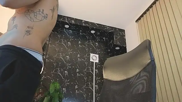 mister eithan online show from April 16, 3:28 am