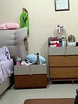 Ryzca online show from February 25, 2:01 am