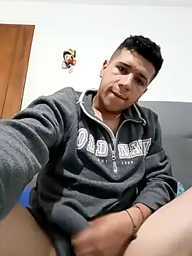 Andrew18ramirez online show from March 23, 4:51 am