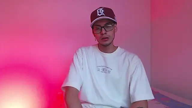 Vlad  night online show from February 8, 1:05 pm