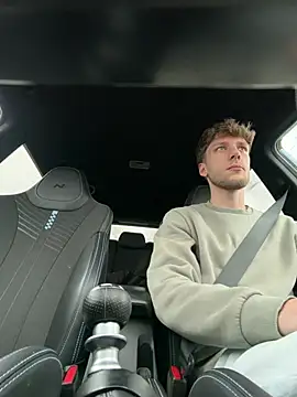 YoungSkinnyBoy20 online show from February 11, 3:06 pm