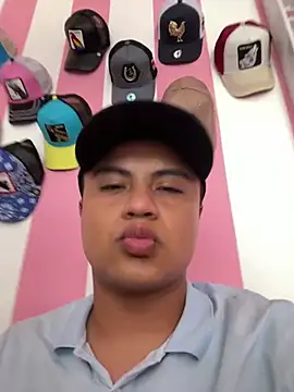 andresmahecha777 online show from March 1, 2:06 pm