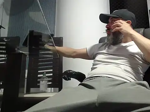 seriohetero19 online show from February 12, 12:16 am