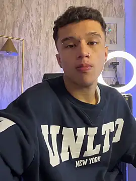 Dominik Souza online show from February 28, 1:43 pm