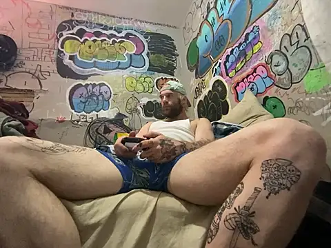 gothboiplzty online show from June 3, 6:15 am