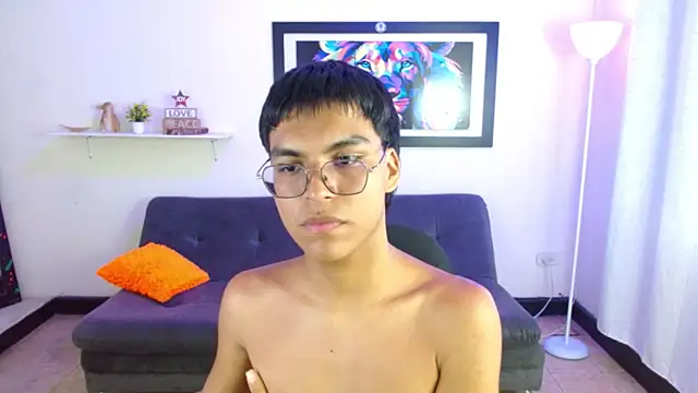 Maecum18 online show from March 25, 9:08 pm