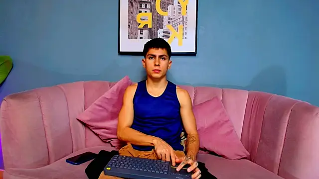 Aron pulse online show from March 10, 1:28 pm