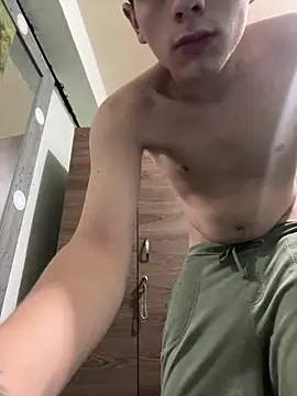 Andy12912 online show from February 24, 8:20 pm